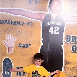 Meet your Posher, Eva